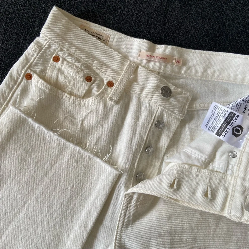 WEDGIE STRAIGHT FIT WOMEN'S Denim JEANS - Size 26 - Cloud Blank - Picture 2 of 9